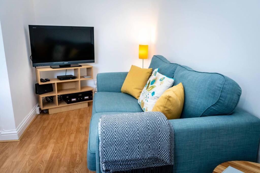 Charming 1-Bed Southside Flat In Great Location Lägenhet Glasgow Exteriör bild