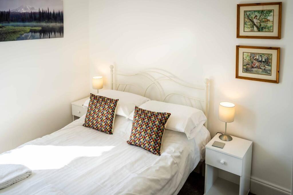 Charming 1-Bed Southside Flat In Great Location Lägenhet Glasgow Exteriör bild